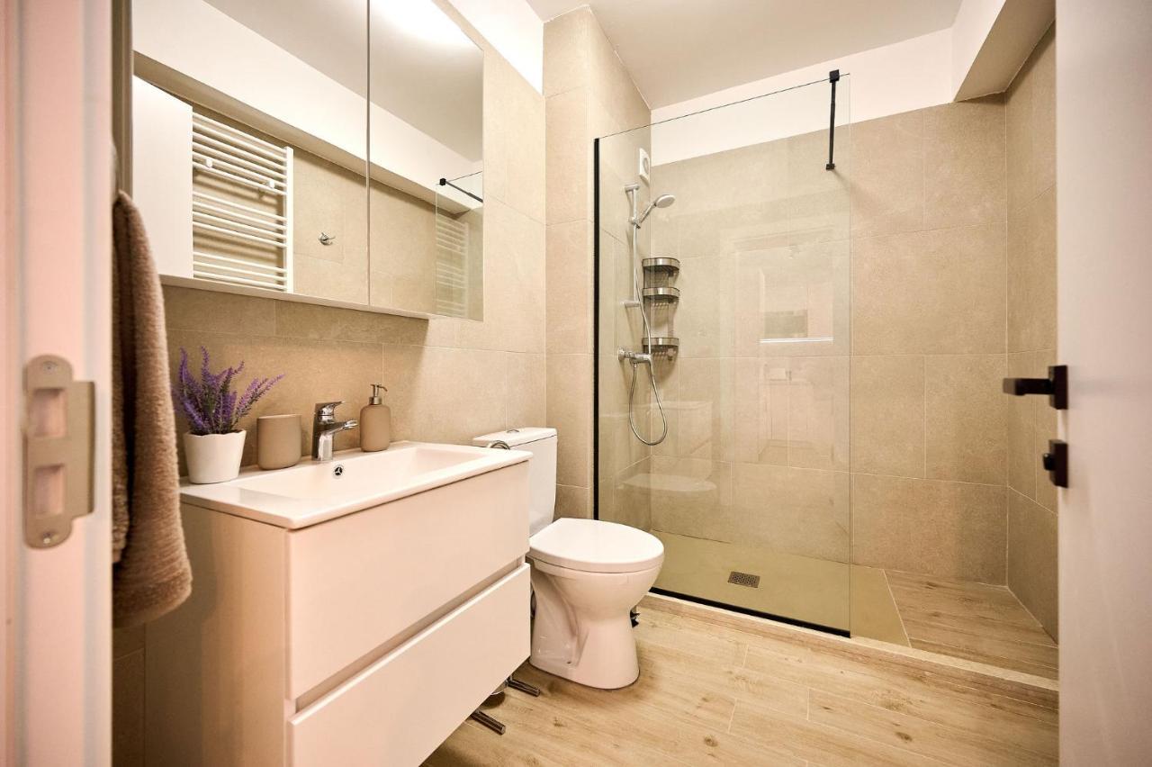 Vlezal Apartment Spa&Pool Beach Resort Mamaia Exterior foto
